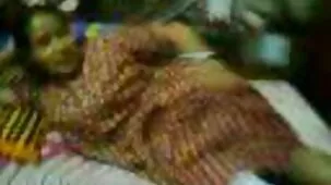నల్ల మనిషి ఆహ్వానిస్తుంది రెండు యువ బ్లోన్దేస్ హోమ్ కోసం ముగ్గరితో సెక్స్ సెక్స్ సెక్స్ తెలుగు