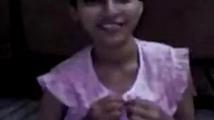 ఎరుపు బొచ్చు తల్లి మరియు ఆమె స్నేహితుడు తెలుగు సెక్స్ సెక్స్ వీడియో మంచం మీద ఒక గుంపులో అబ్బాయిలు ముద్దు పెట్టుకున్నాడు